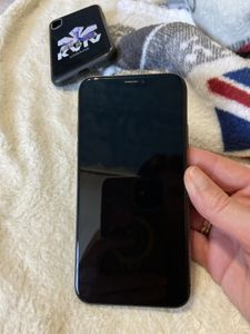 iPhone X за 4 000 грн