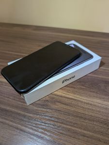 iPhone XR за 4 300 грн