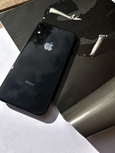 iPhone XR за 4 400 грн