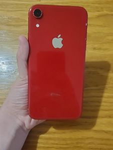 iPhone XR за 5 000 грн