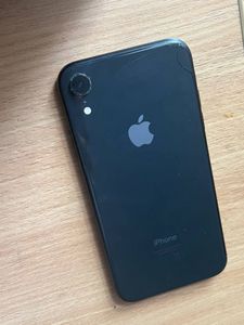 iPhone XR за 3 500 грн