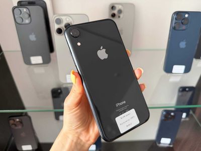 iPhone XR за 3 500 грн