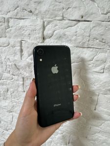 iPhone XR за 3 000 грн