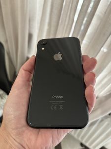 iPhone XR за 3 900 грн