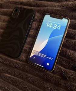 iPhone XR за 2 550 грн