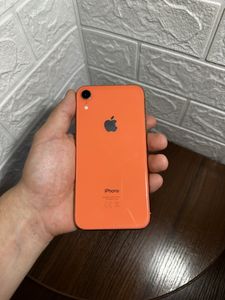 iPhone XR за 3 999 грн