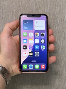 iPhone XR за 3 000 грн