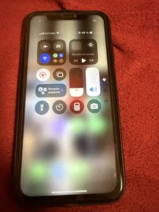 iPhone XR за 3 900 грн