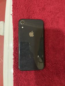 iPhone XR за 3 200 грн