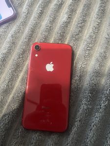 iPhone XR за 3 800 грн