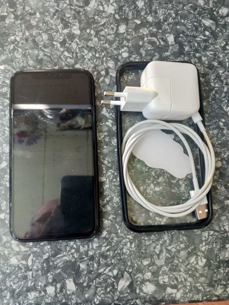 Знахідка Trofey: iPhone XR 64 ГБ б/у за 4 150 грн — на 849 грн (−17%) нижче ринку. Київ, 29.09 16:57.