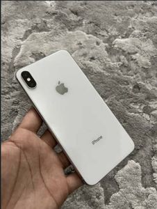 iPhone XS за 3 500 грн