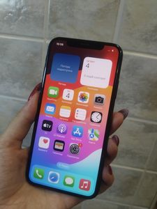iPhone XS за 3 000 грн