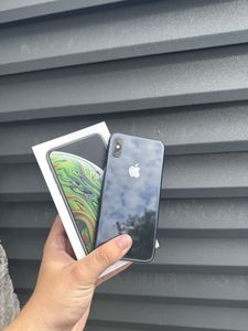 iPhone XS за 4 000 грн