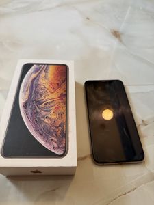 iPhone XS Max за 5 500 грн