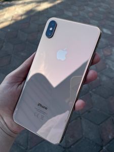 iPhone XS Max за 4 000 грн