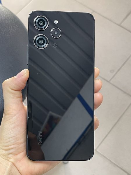 Знахідка Trofey: Redmi 12 128 ГБ б/у за 3 300 грн — на 700 грн (−18%) нижче ринку. Миколаїв, 27.09 10:35.