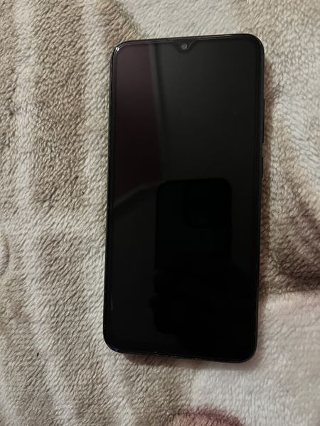 Знахідка Trofey: Redmi 8A 32 ГБ б/у за 999 грн — на 501 грн (−33%) нижче ринку. Львів, 23.09 19:54.