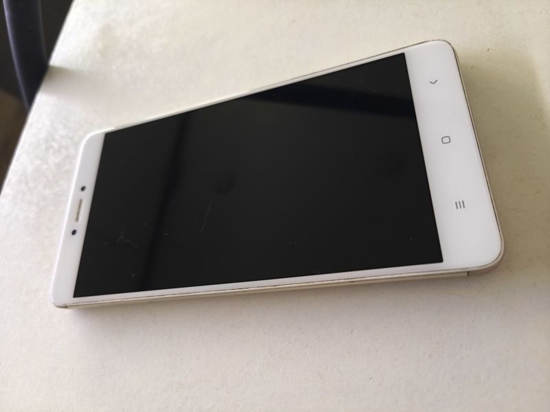Знахідка Trofey: Redmi Note 4 32 ГБ б/у за 800 грн — на 400 грн (−33%) нижче ринку. Дніпро, 25.09 22:16.